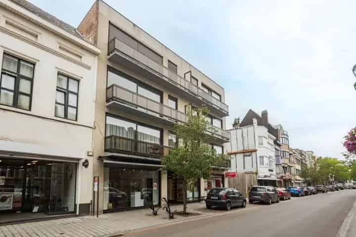 Appartement te koop Ronse: 2 slaapkamers, balkon, centrum