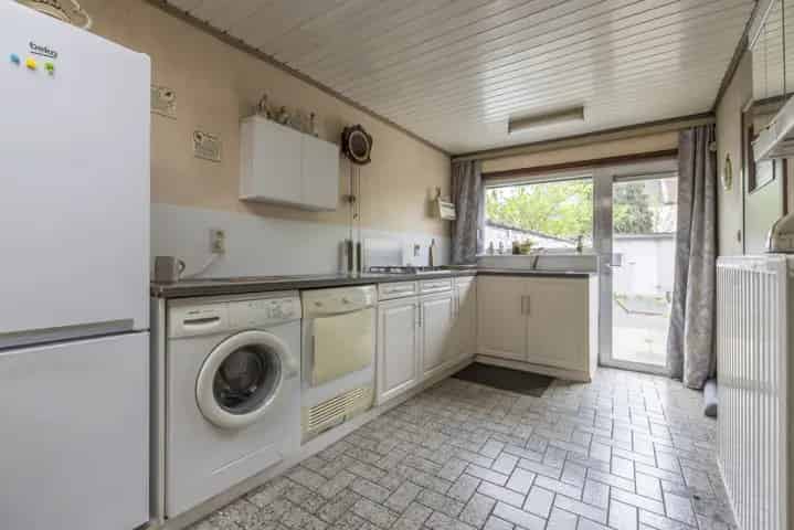Huis te koop Gentbrugge: karaktervolle woning nabij winkels en scholen