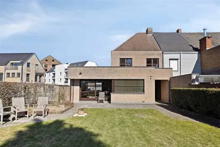 Gezinswoning te Koop Eine