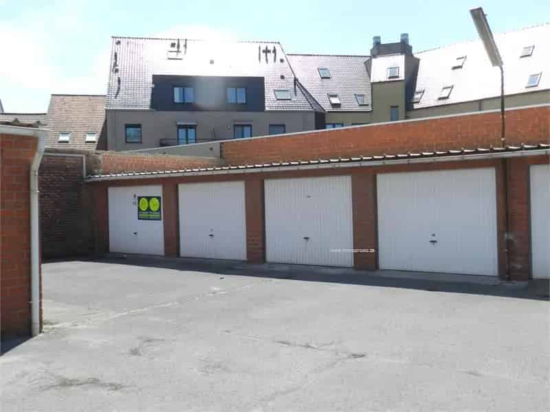 Garage te Koop Torhout - Ruime Garagebox