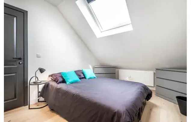 Huur 1 slaapkamer appartement in Schaerbeek - Schaarbeek