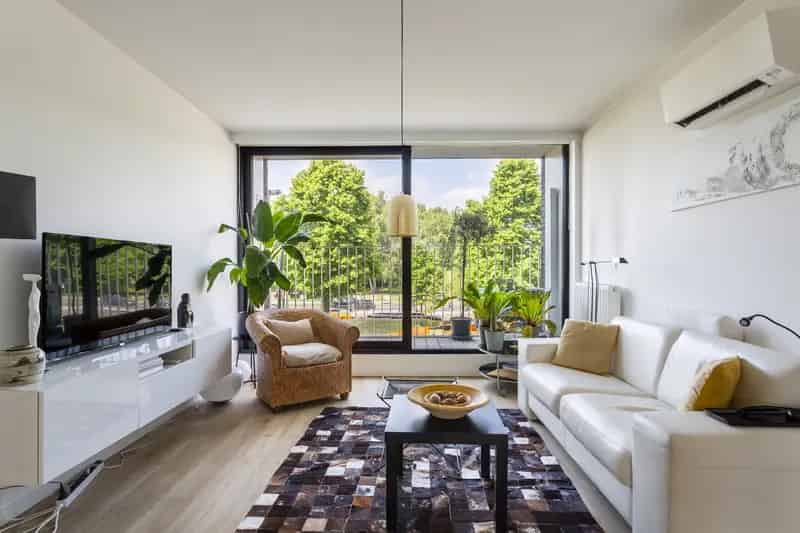 Lichtrijk appartement te koop op Linkeroever