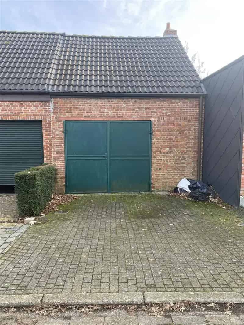 Rijwoning te renoveren Nijlen Garage Tuin 89m²