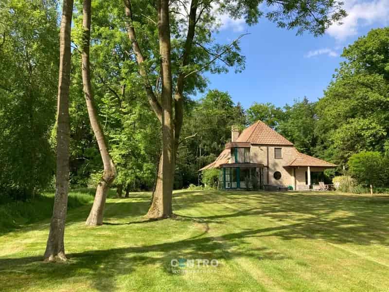 Villa te koop Hertsberge 5 slaapkamers grote tuin