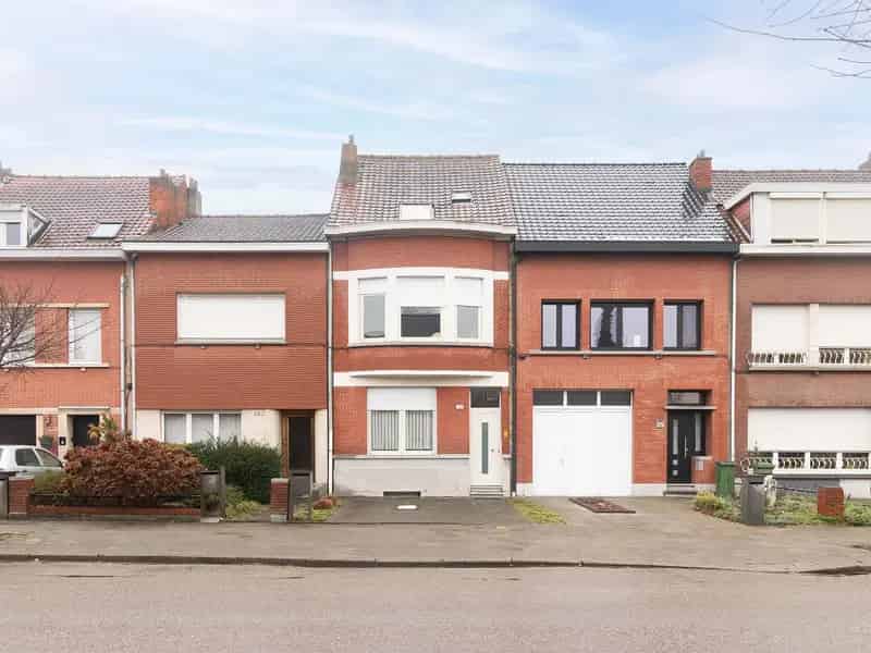 Huis te koop Wilrijk Ruime gezinswoning met tuin