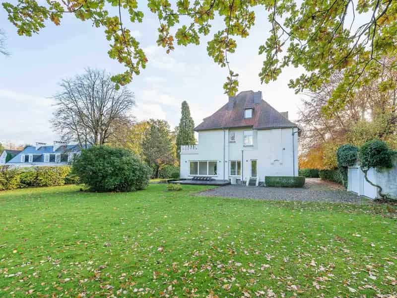 Huis te huur Waterloo 475m² 5 slaapkamers gerenoveerd