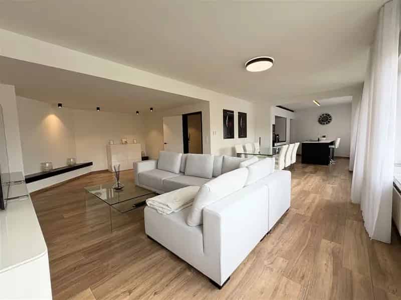 Appartement te huur Turnhout 3 1 slaapkamers 206m2 gerenoveerd