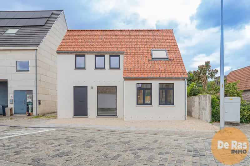 IMPE - Totaal vernieuwde woning met 2 slaapkamers