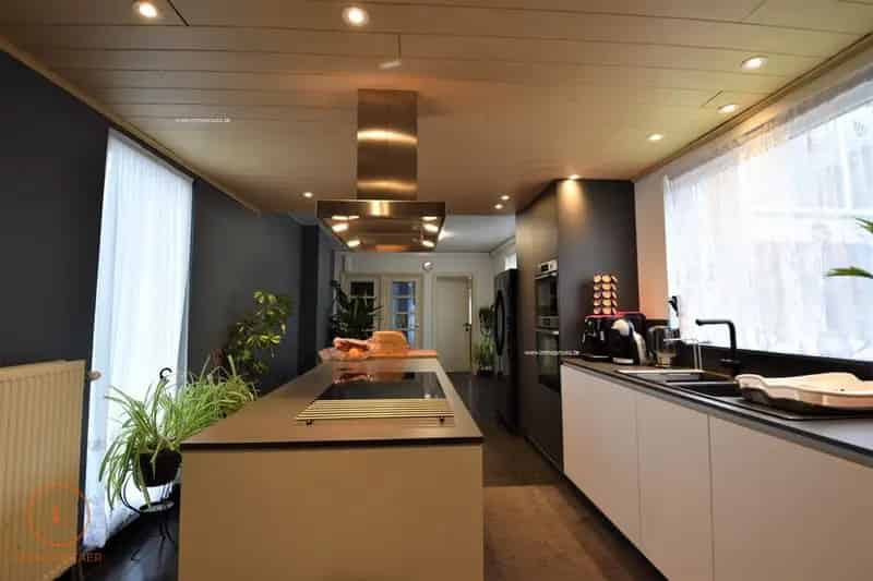 Huis te koop Bissegem: 4 slaapkamers, studio en garage