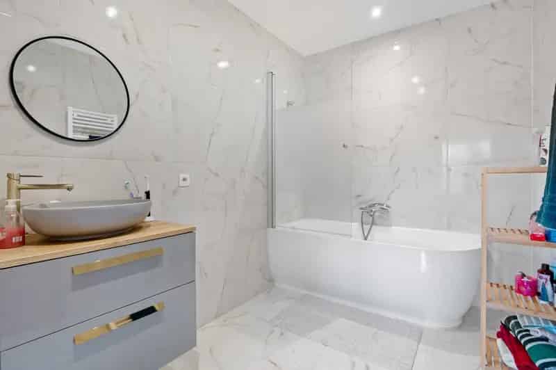 Gerenoveerde woning te huur Wommelgem: Studio, terras, tuin
