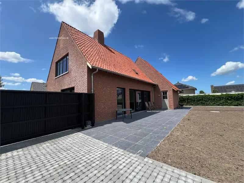 Huis te huur Zwevezele 2 slaapkamers grote tuin