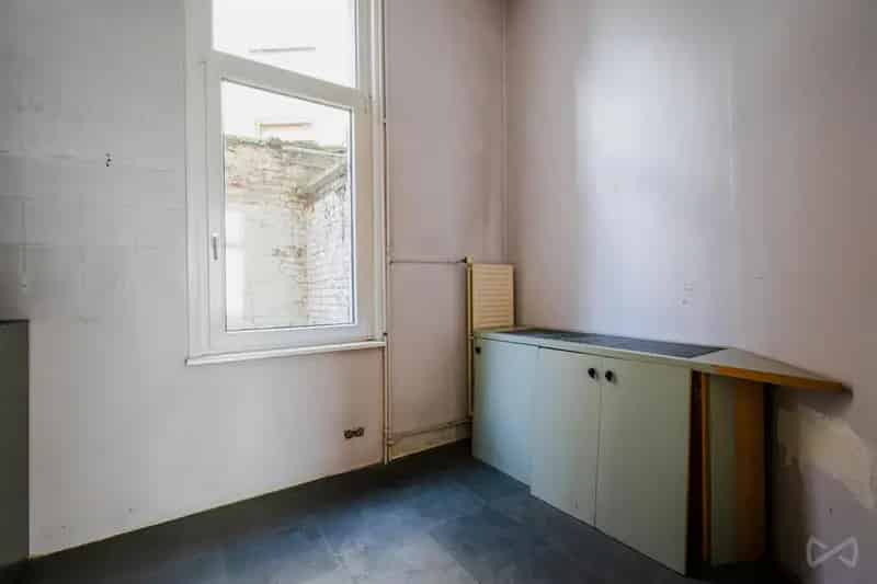 Huis te renoveren Laeken 3 slaapkamers