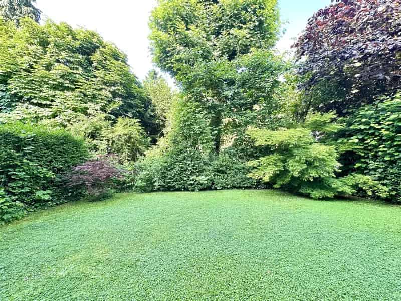 Huis te koop Ukkel 300m² 4 slaapkamers tuin garage