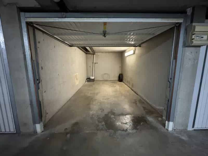Gesloten Garagebox Heist Centrum