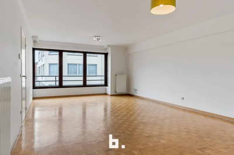 Lichtrijk Appartement Kortrijk 2 Terrassen Staanplaats