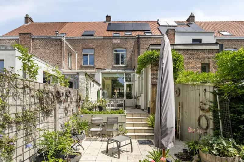 Huis te huur Assebroek 5 slaapkamers garage