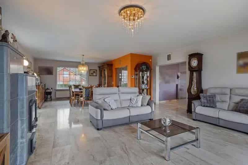 Huis te huur: Instapklare Villa 1285m² 4 slaapkamers