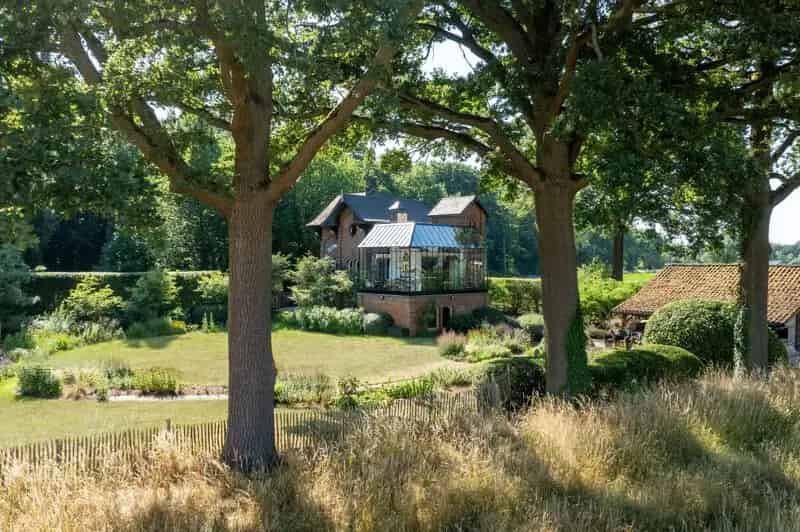 Villa te Schoten met Zwembad en Sauna
