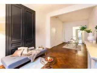 Gelijkvloers appartement Antwerpen - gerenoveerd en lichtrijk