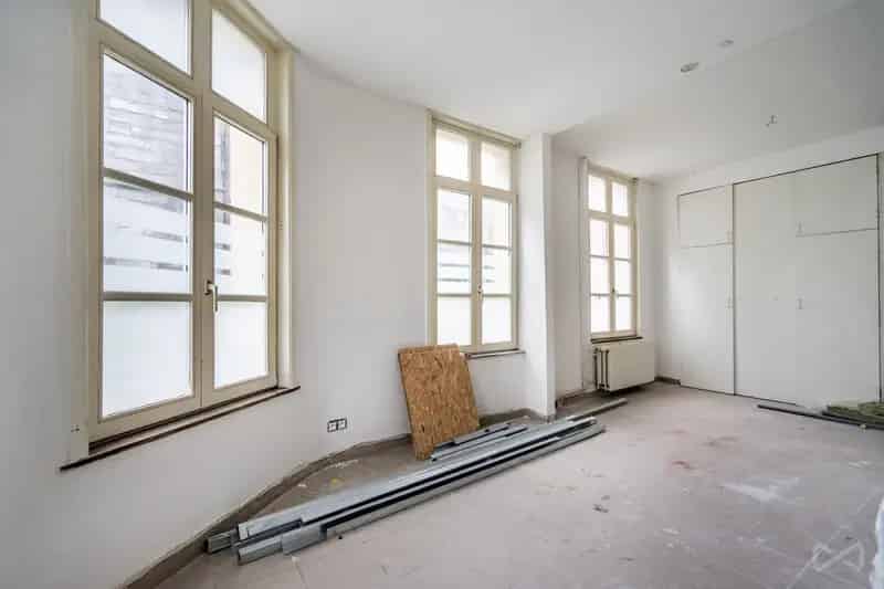 Appartementsgebouw te renoveren Doornik 3 slaapkamers