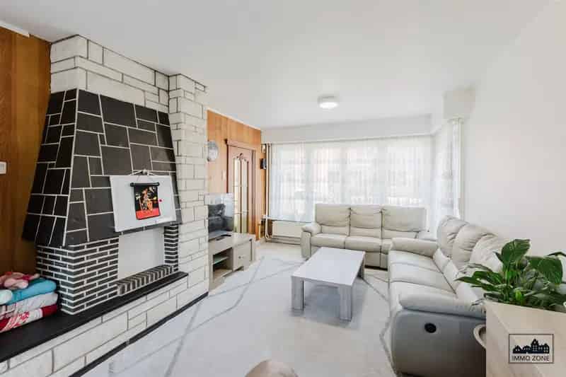 Ruime 3 Slaapkamer Woning te Dendermonde