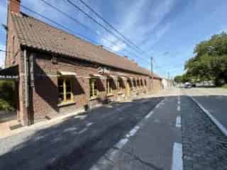 Handelsfonds Jurbise Restaurant Woning Grote Tuin