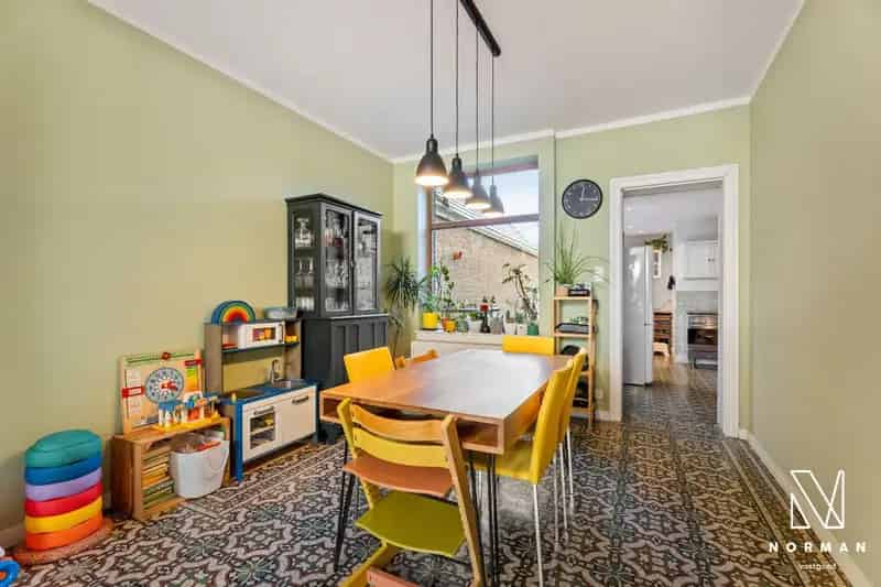 Charmante Instapklare Woning Deerlijk