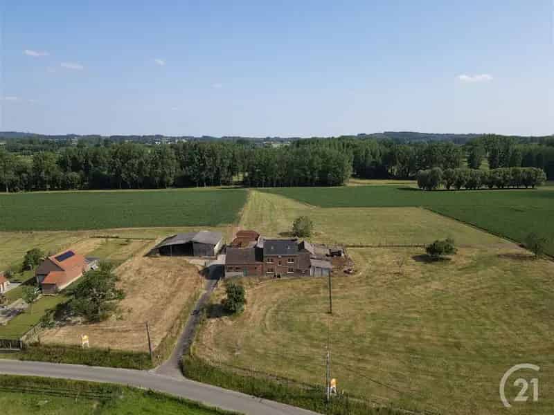 Te renoveren fermette Denderwindeke 4 slaapkamers