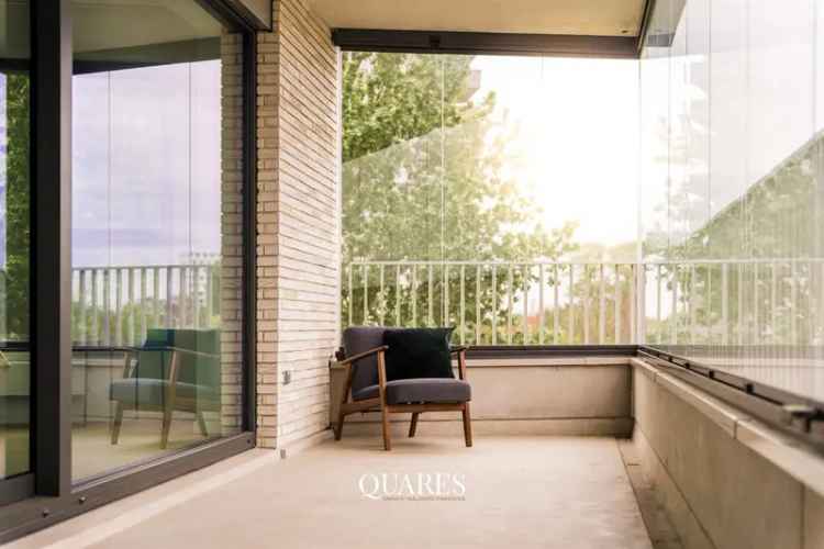 Hoekappartement te huur 114m2 met riant terras 30m2