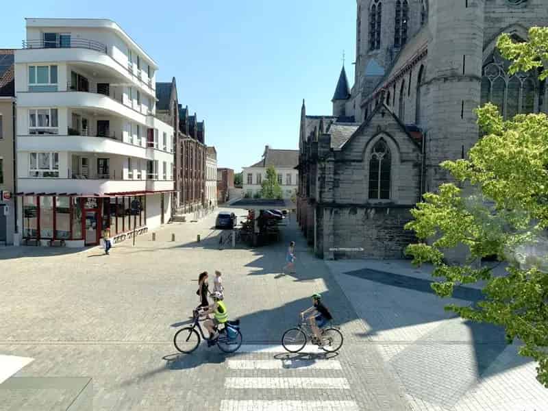 Appartement te Koop Deinze 2 slaapkamers zonnig terras