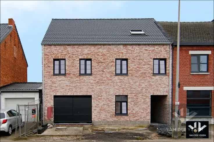 Moderne Nieuwbouwwoning 3 Slaapkamers Tuilt