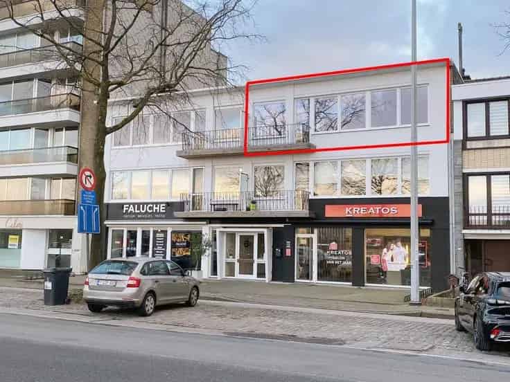 Appartement Te Koop Sint-Kruis 3 Slaapkamers Gerenoveerd