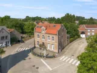Handelspand te Koop Tongeren - Restaurant B&B Appartement