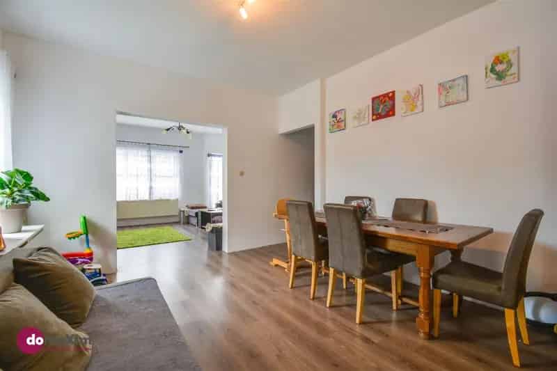 Centraal Gelegen Woning 4 Slaapkamers Grote Tuin