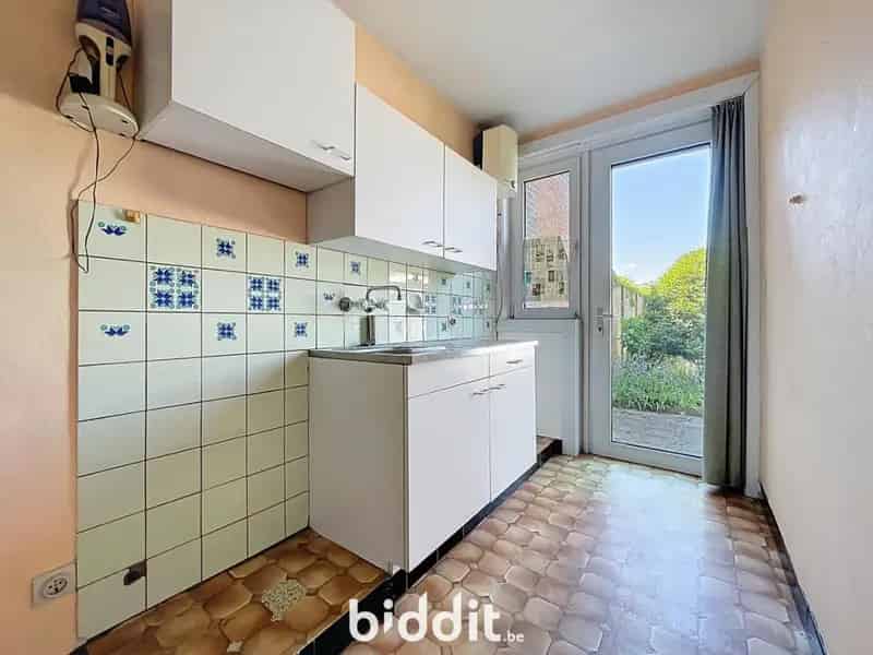 TE RENOVEREN WONING MET TUIN