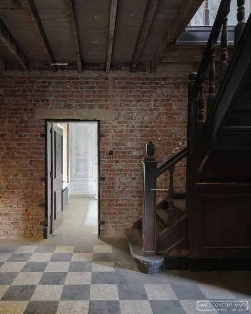 Villa te koop Kaster 4 slaapkamers renovatieproject