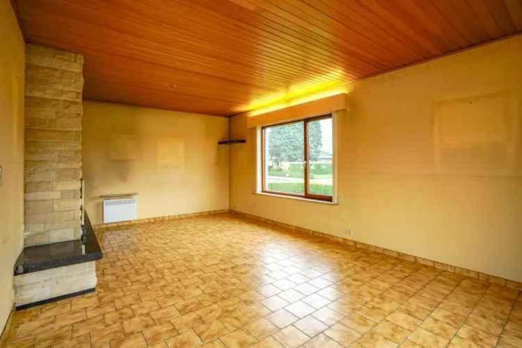 *VERKOCHT*Gezellige bungalow op 950m² grond in Torhout!