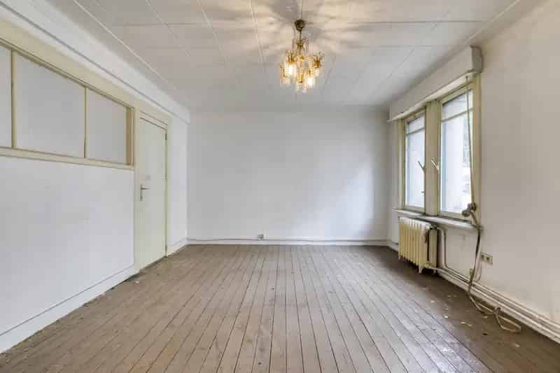 Te renoveren 1-slaapkamer appartement Zurenborg