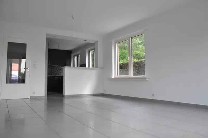 Gelijkvloersappartement te koop met garage - Instapklaar