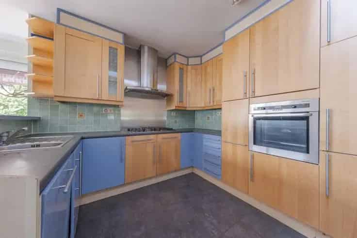 Huis Te Koop Bornem: Halfopen Bebouwing Nabij Centrum