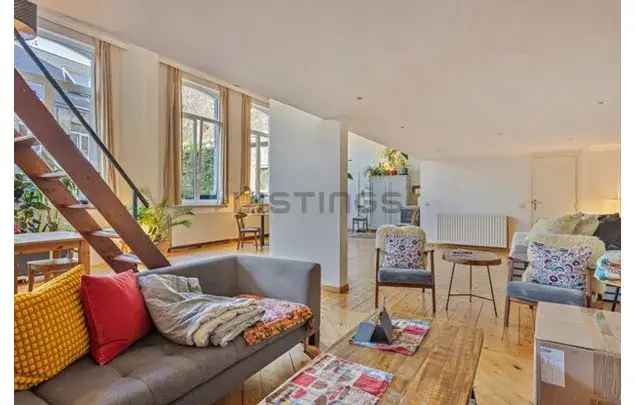 Huur 1 slaapkamer appartement van 160 m² in Antwerp