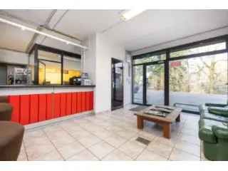 Handelspand te huur Genval 650m²