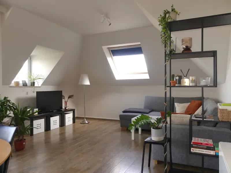 Ruim Dakappartement 2 Slaapkamers Garage Nabij Centrum