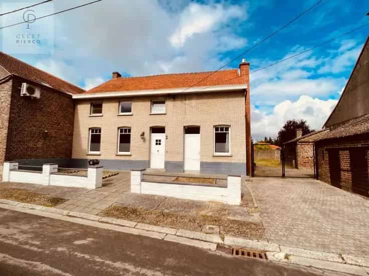 Huis Te Koop Laar Rustige Straat Veel Potentieel