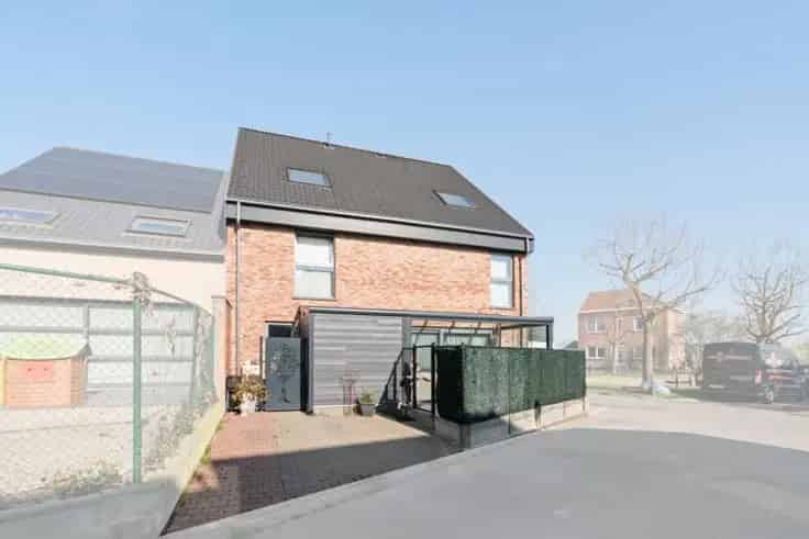 Huis Te Koop: Instapklare 4 Slaapkamers Recente Energiezuinige Woning