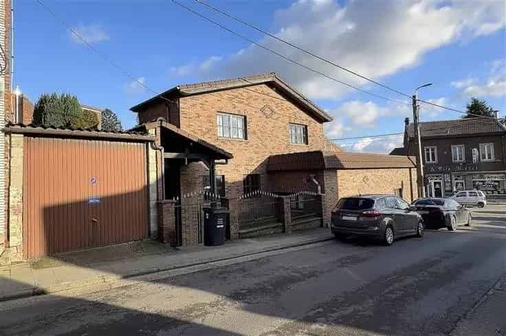 Huis Te Koop 3 Voorgevels Garage Terras