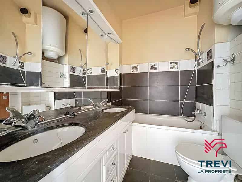 Appartement te koop Charleroi 85m² 2 slaapkamers garage