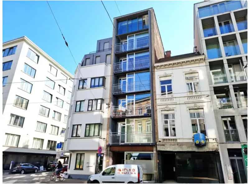 Lichtrijk Appartement Antwerpen 1 Slaapkamer Penthouse Instapklaar