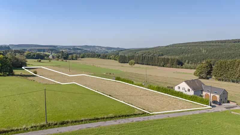 Bouwgrond Manhay 5751m² Open Bebouwing Zuidwesten Oriëntatie