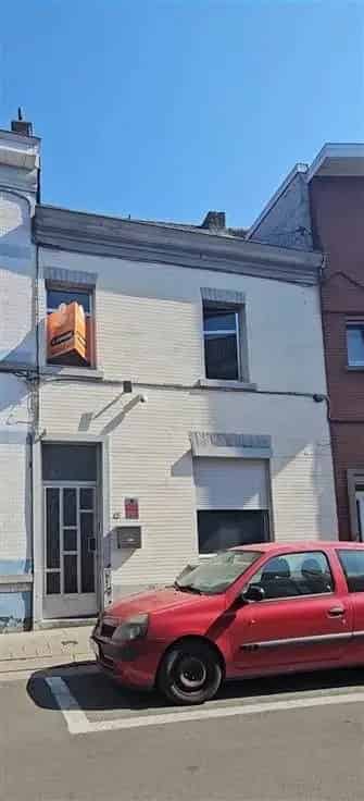 Ruime Familiewoning met Grote Zolder in Jemmapes